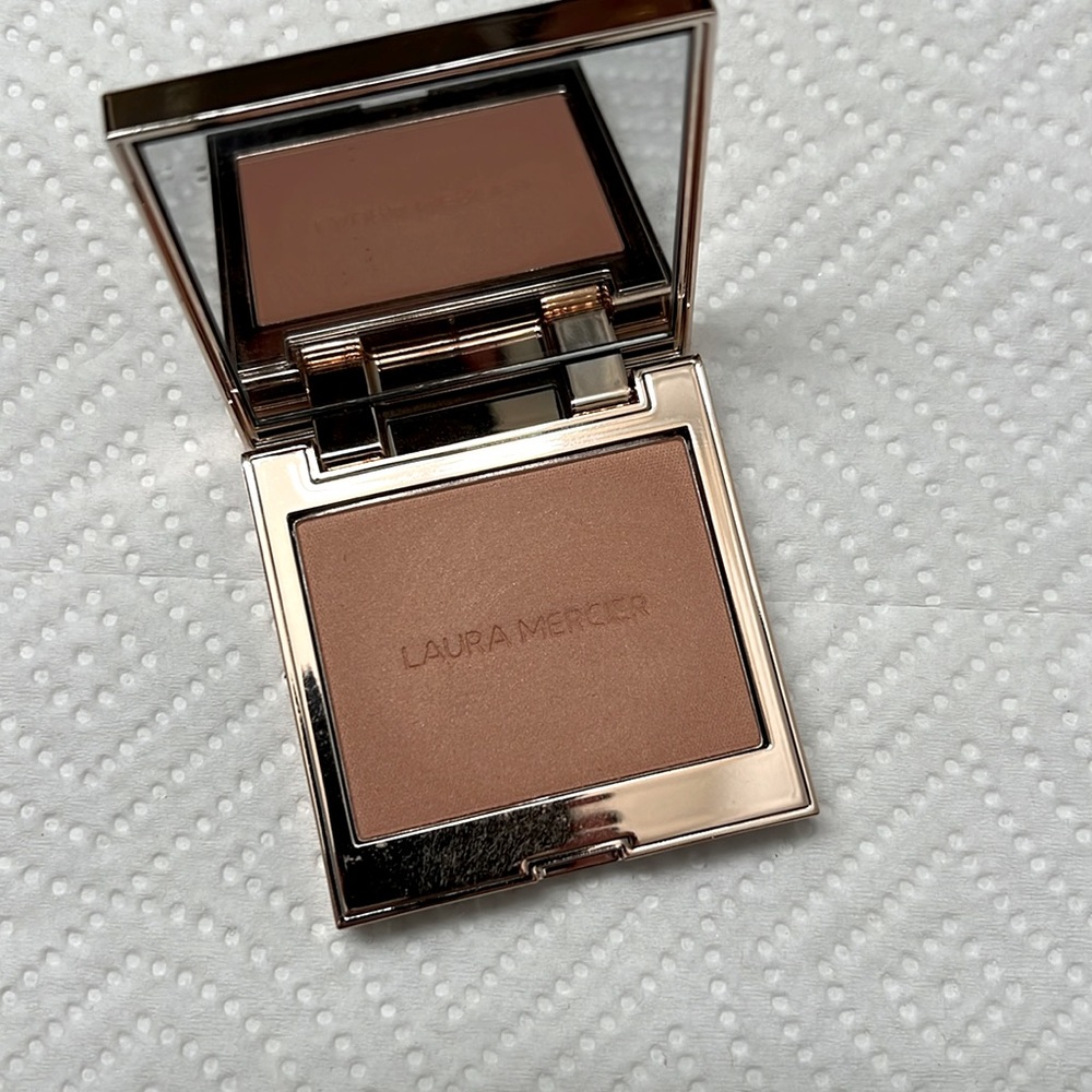 Limited Edition Laura Mercier - Peach Shimmer